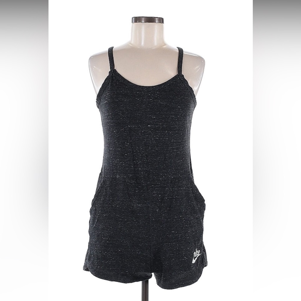 Nike romper NWOT